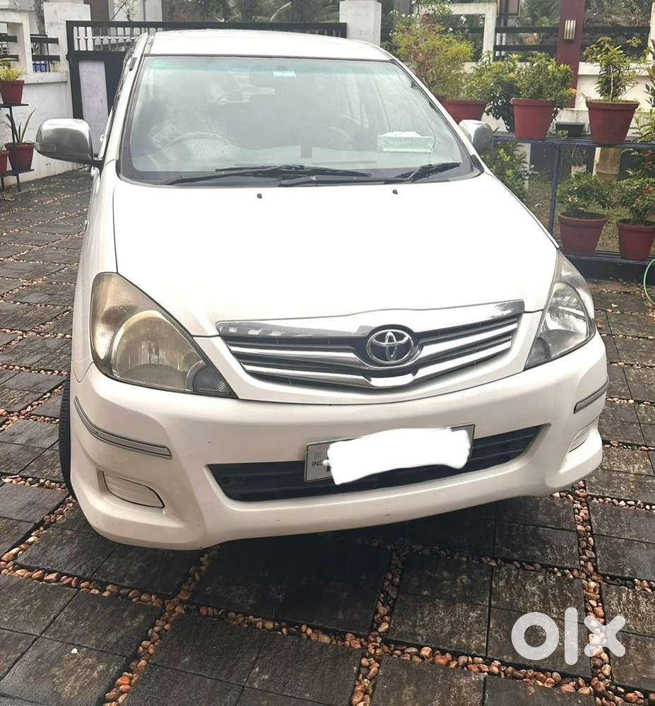 Toyota Innova 2007 Diesel Well Maintained, 4 New Tyres
