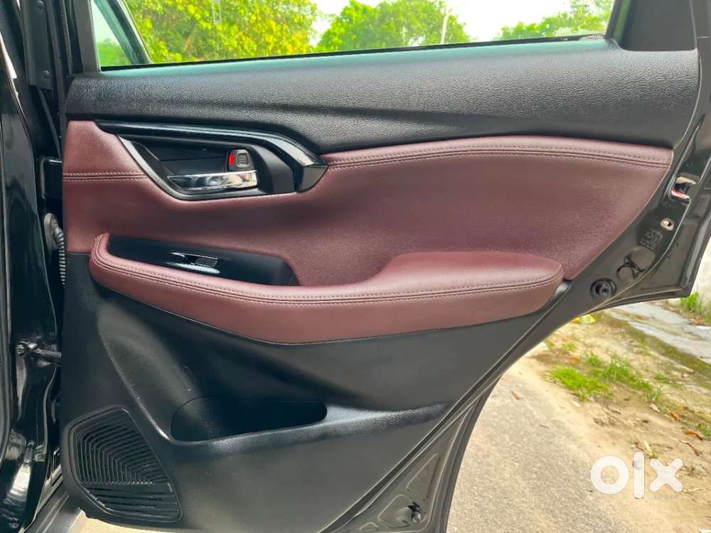 Maruti Suzuki Grand Vitara 1.5 Alpha Smart Hybrid At, 2024, Petrol