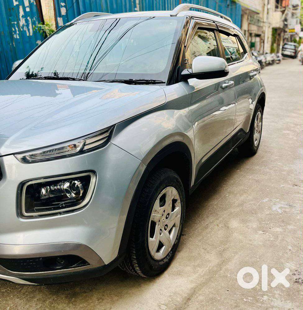 Hyundai Venue 1.2 S Plus, 2022, Cng & Hybrids