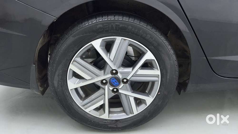 Hyundai Verna 1.5 Sx (o) Vtvt Ivt, 2023, Petrol