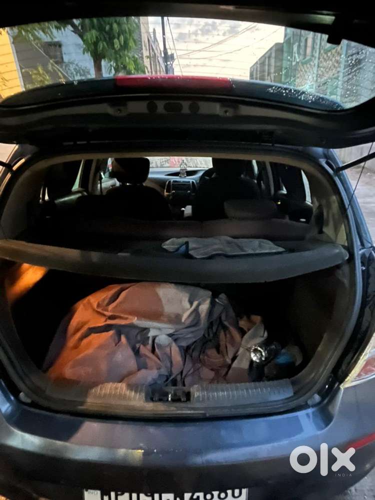 Hyundai 2013 Car Automatic 53300 Km