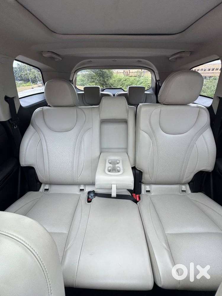 Mahindra Xuv700 2.2 Ax 7 Diesel At Str, 2023, Diesel
