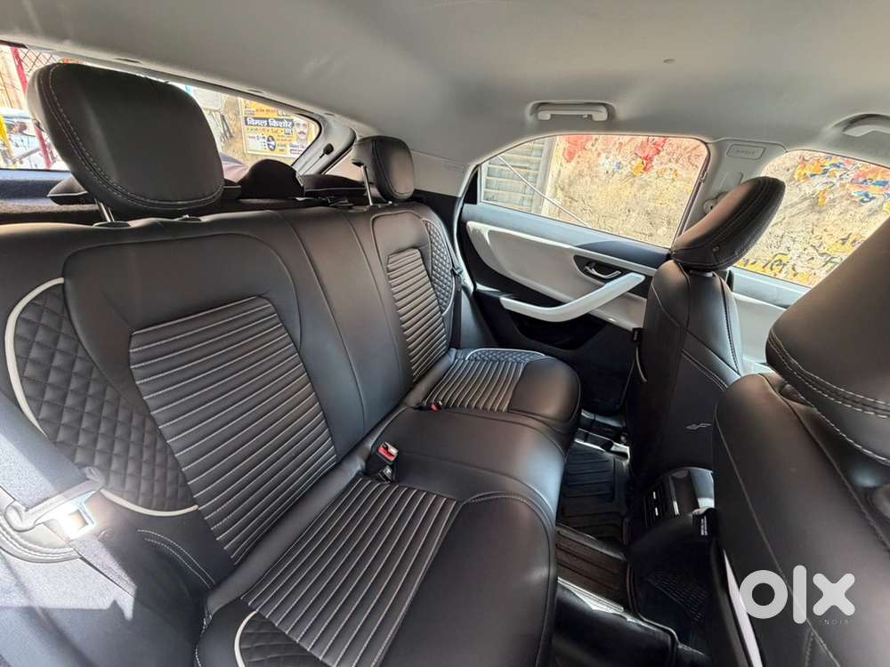 Tata Nexon Petrol Manual 1st 2025 ( Brand New Condition )