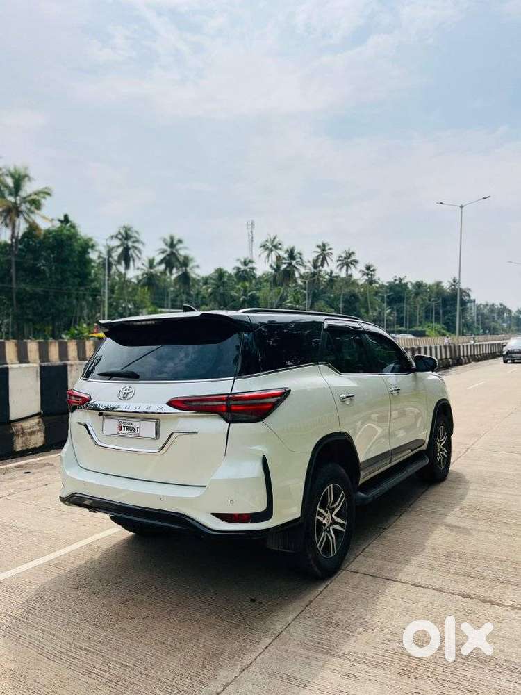 Toyota Fortuner Legender 4x2 At 2.8, 2022, Diesel