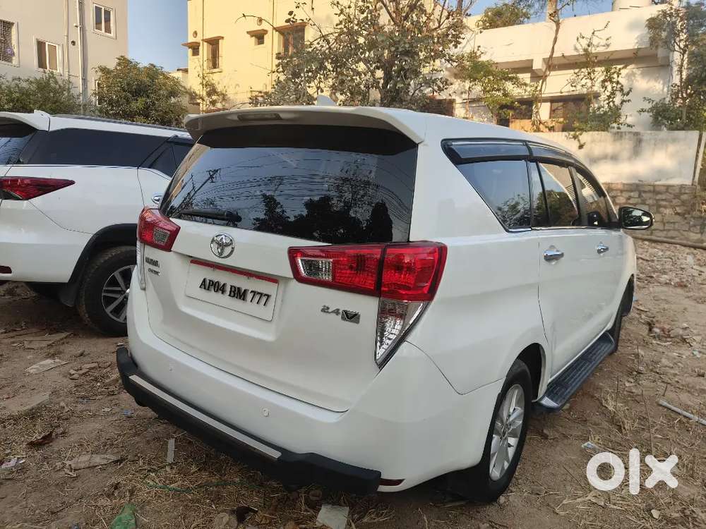Toyota Innova Crysta 2017