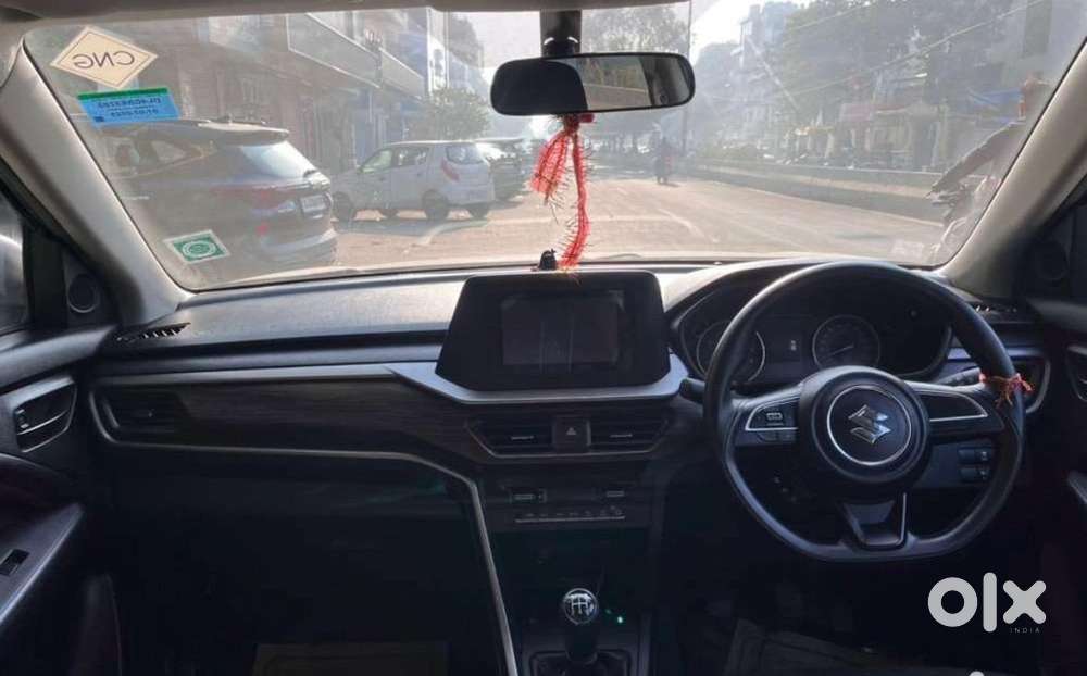 Maruti Suzuki Brezza 1.5 Vxi Cng, 2025, Petrol