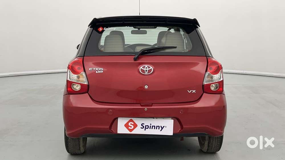 Toyota Etios Liva Vx Dual Tone, 2017, Petrol