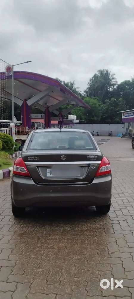 Maruti Suzuki Dzire 2015 Petrol 70000 Km Driven