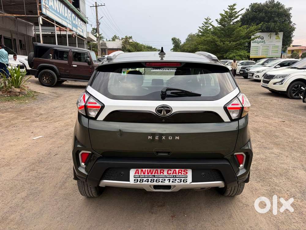 Tata Nexon Xz Plus (hs), 2023, Petrol