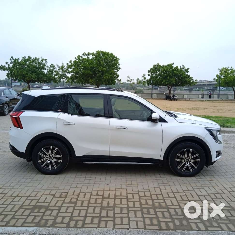Mahindra Xuv700 2.2 Ax 7 Diesel At Luxury Pack Str, 2024, Diesel