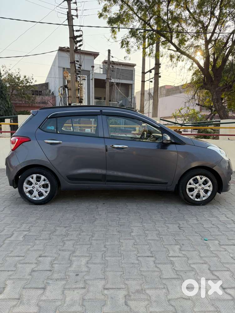 Hyundai Grand I10 Sportz 1.2 Kappa Vtvt, 2015, Petrol