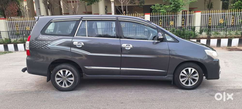 Toyota Innova 2.5 V 8 Str, 2015, Diesel