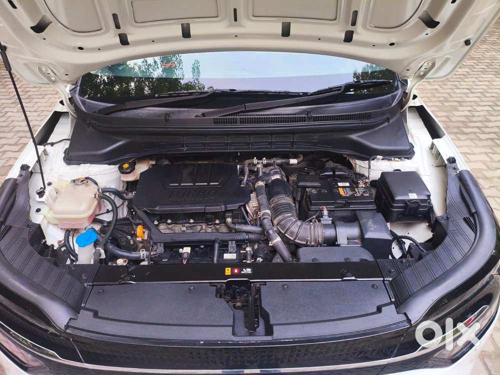 Kia Carens 1.5 Luxury Plus Turbo Dct 7 Str, 2023, Petrol