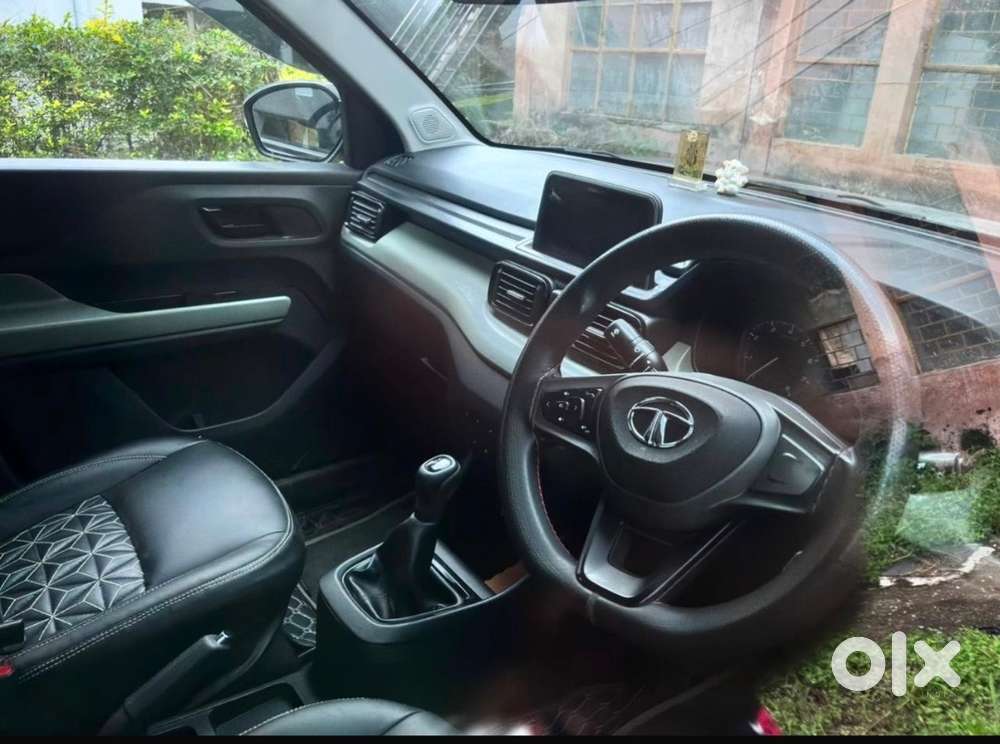 Tata Punch 2023 Petrol 14600 Km