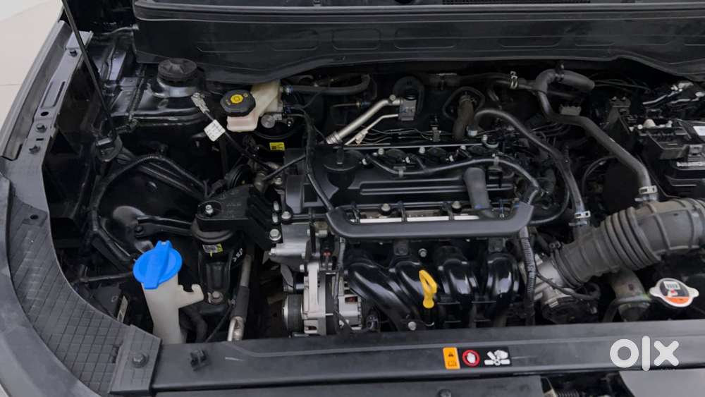 Hyundai Venue Sx Knight Edition Mt, 2025, Petrol