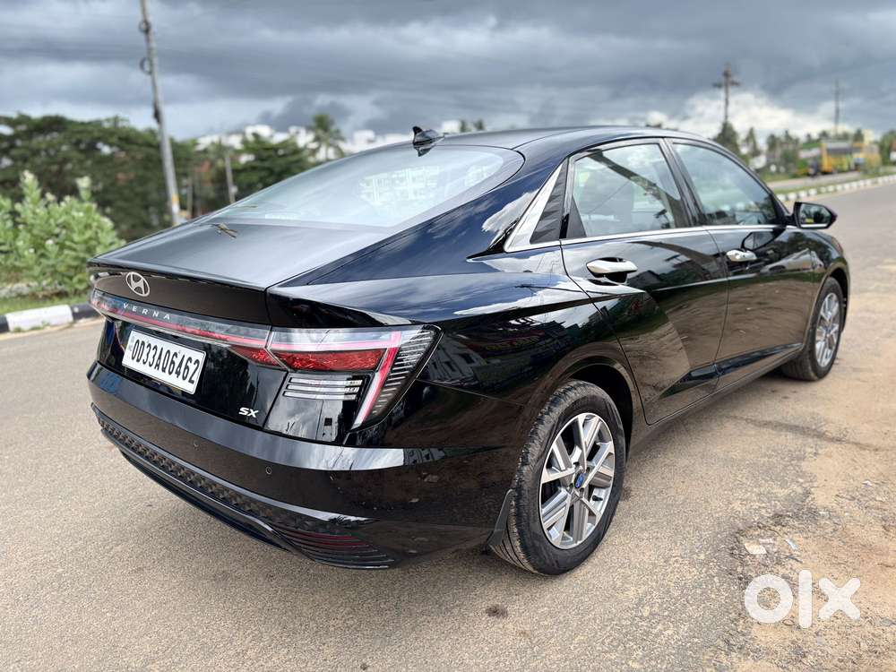 Hyundai Verna 1.6 Sx (o) Vtvt, 2024, Petrol
