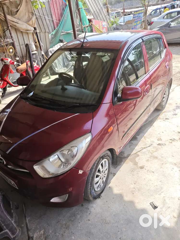 Hyundai I10 Sportz 2024 Petrol With Company Fitted Cng Need Urgent Sal