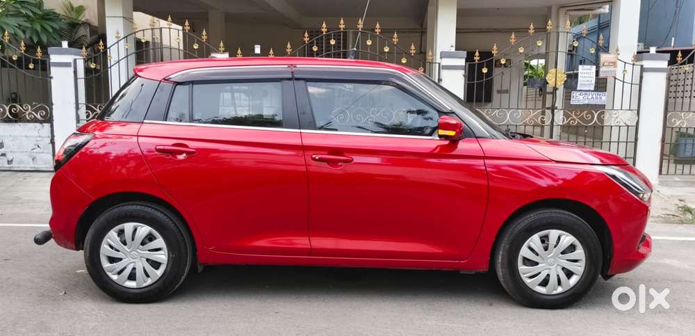 Maruti Suzuki Swift Vxi Optional, 2025, Petrol