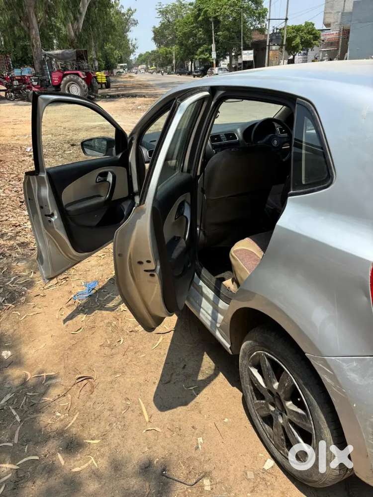 Volkswagen Polo 2012 Petrol 125000 Km Driven