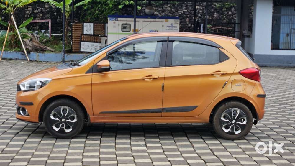 Tata Tiago Xz, 2016, Petrol