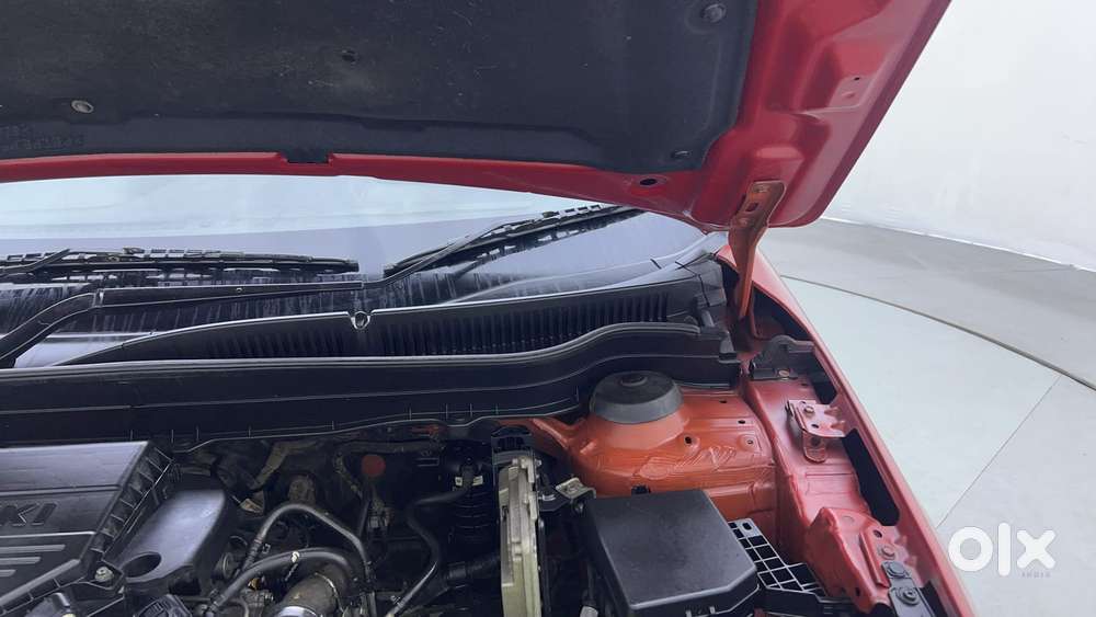 Maruti Suzuki Vitara Brezza Zdi+ Dual Tone Mt, 2016, Diesel