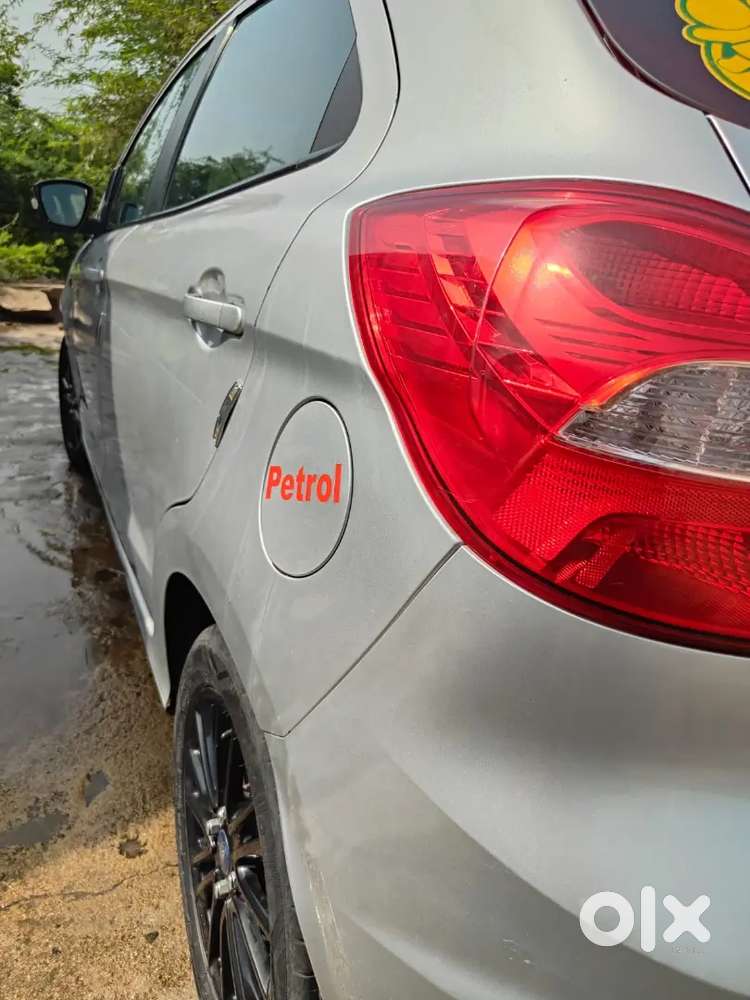 Ford Figo 1.2 Titanium Blu Petrol 2019