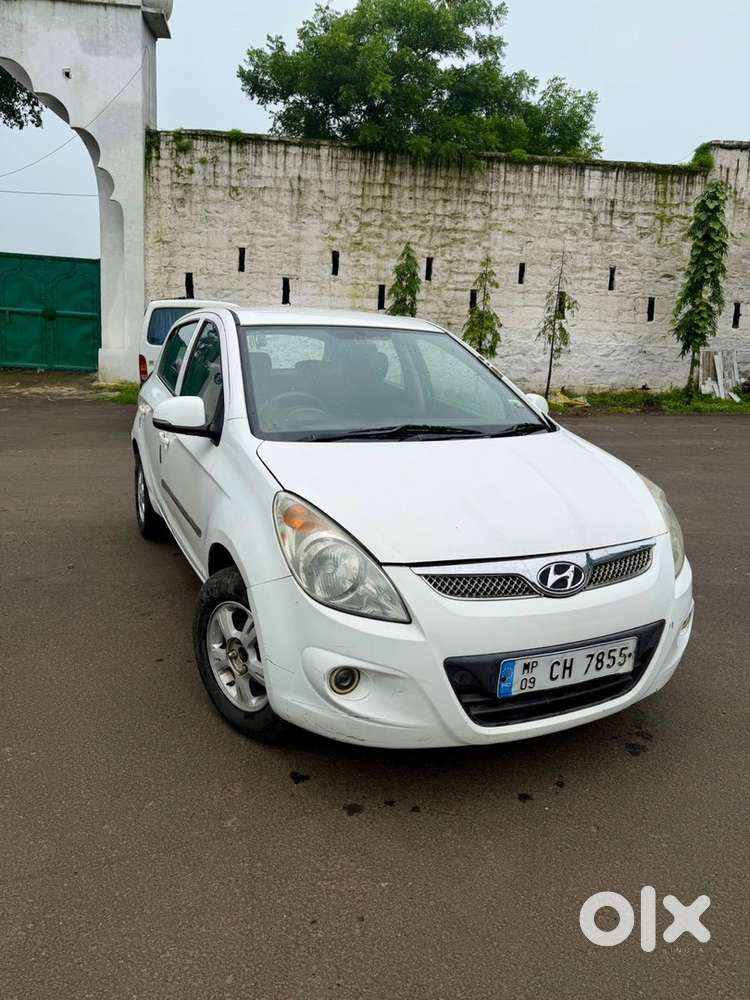 Hyundai I20 2011 Petrol Well Maintained