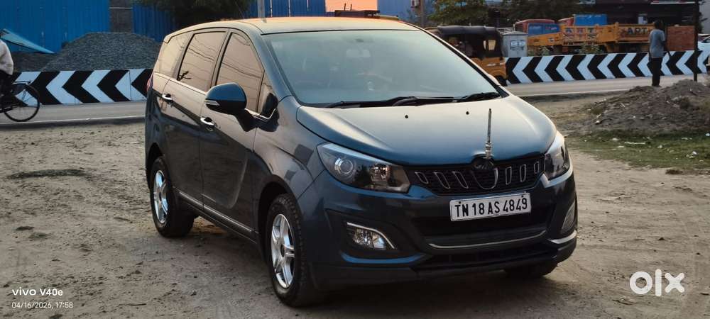 Mahindra Marazzo M6, 2018, Diesel
