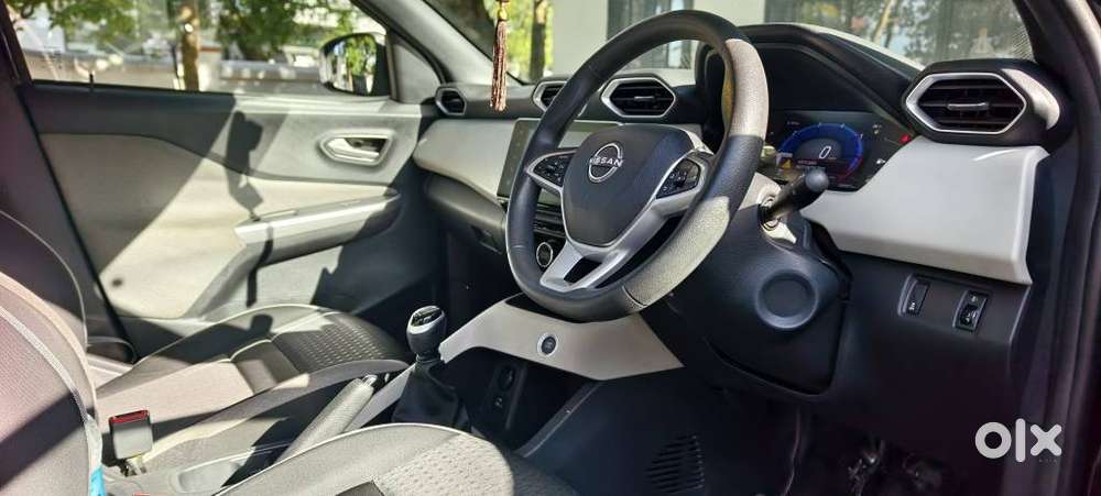 Nissan Magnite 1.0 Xv Premium Turbo (o), 2021, Petrol