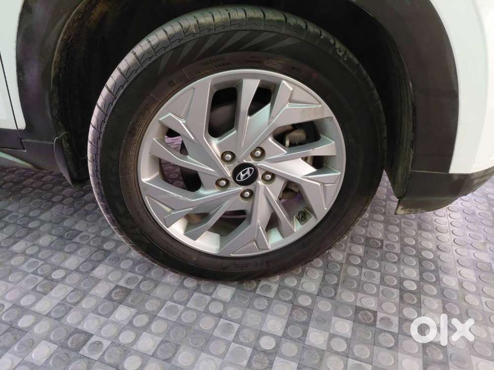 Hyundai Creta With Fancy Number 0004