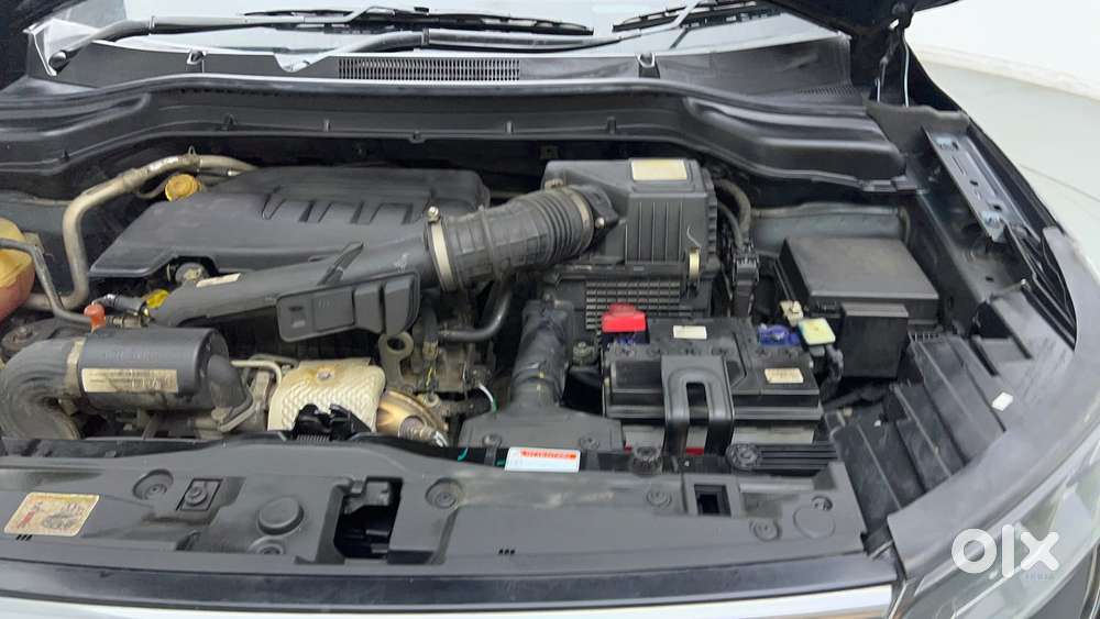 Mahindra Xuv300 W8 Option, 2023, Petrol