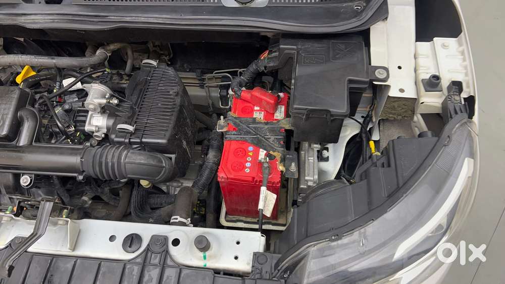 Renault Triber Rxz, 2022, Petrol