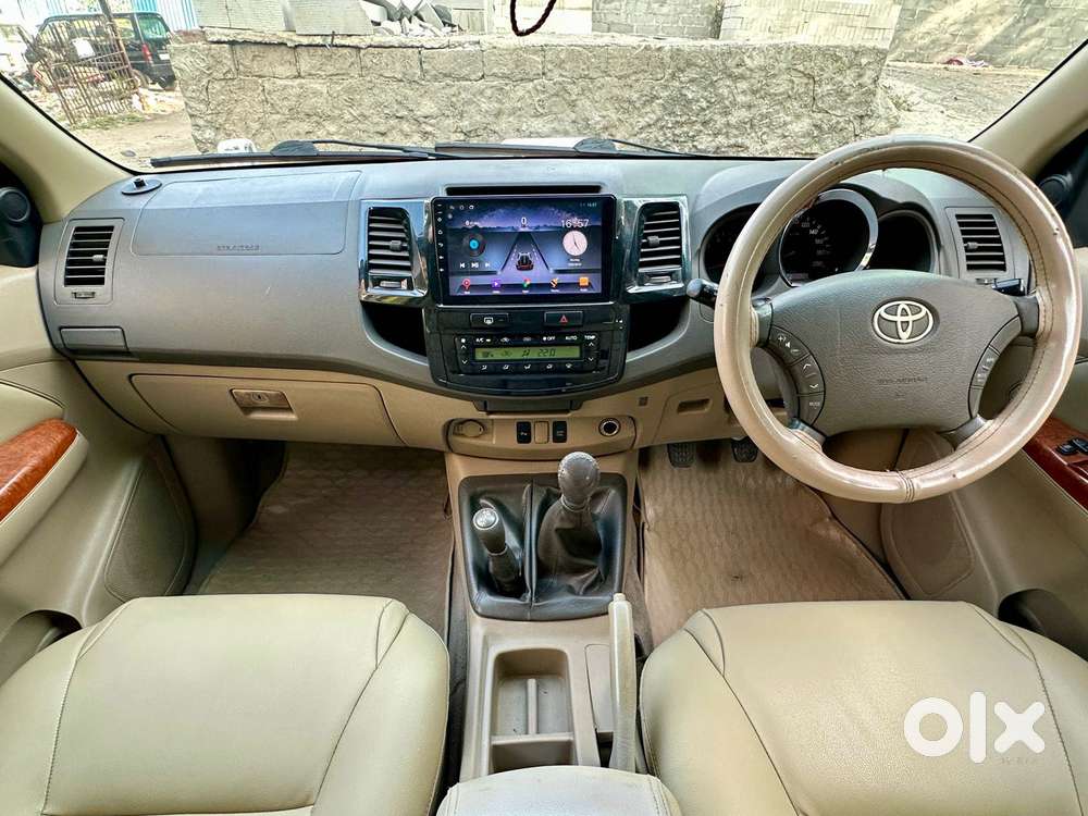 Toyota Fortuner 3.0 4x4 Manual, 2010, Diesel