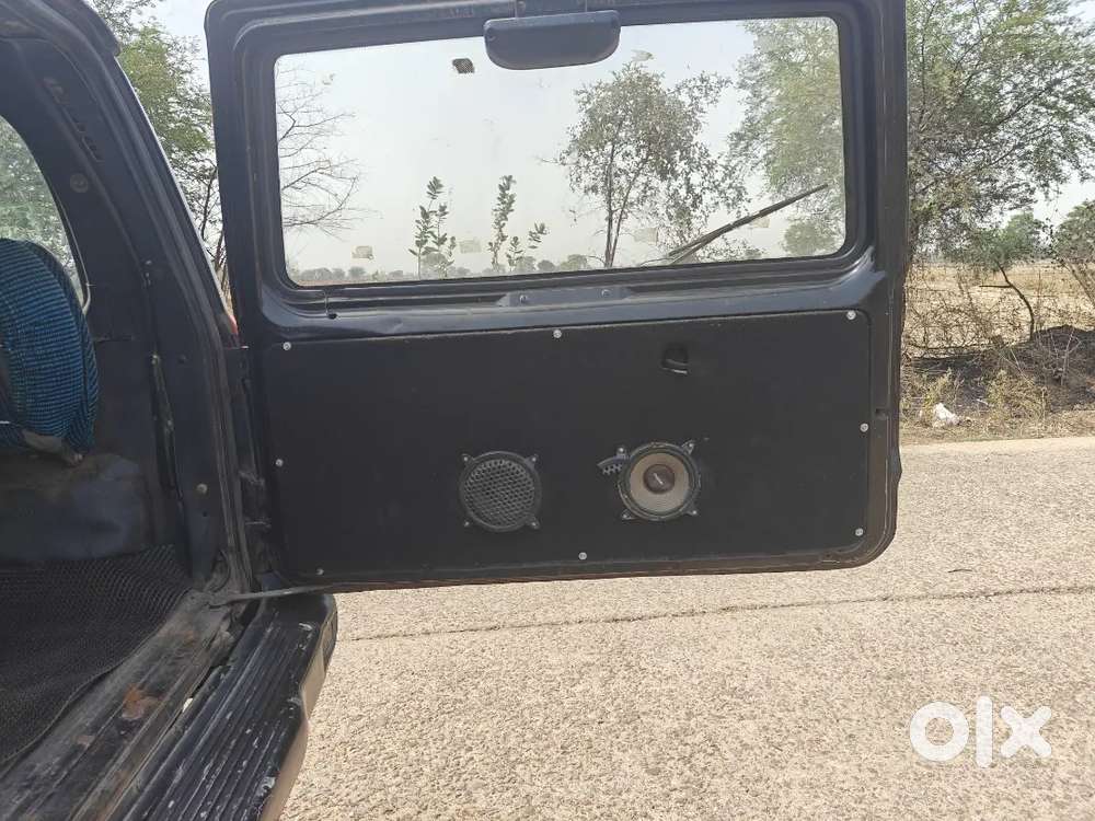 Mahindra Scorpio Black Colour