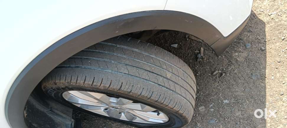 Mahindra Xuv300 W8 1.5 Diesel Dual Tone, 2021, Diesel