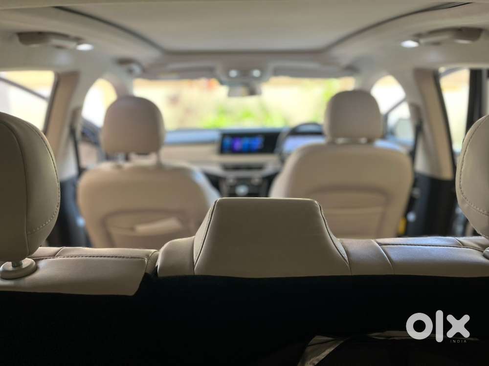 Mahindra Xuv700 Luxury Pack 2022 Diesel 41800 Km Driven