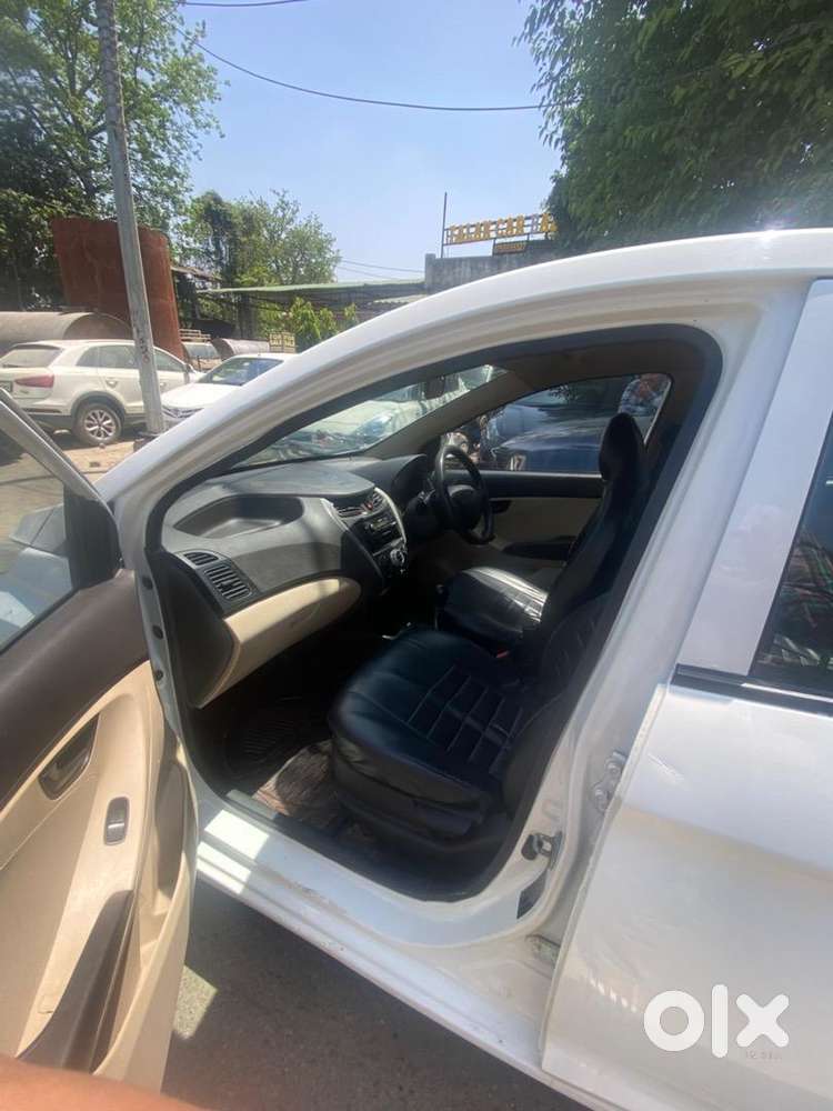 Hyundai Petrol Manual 2015