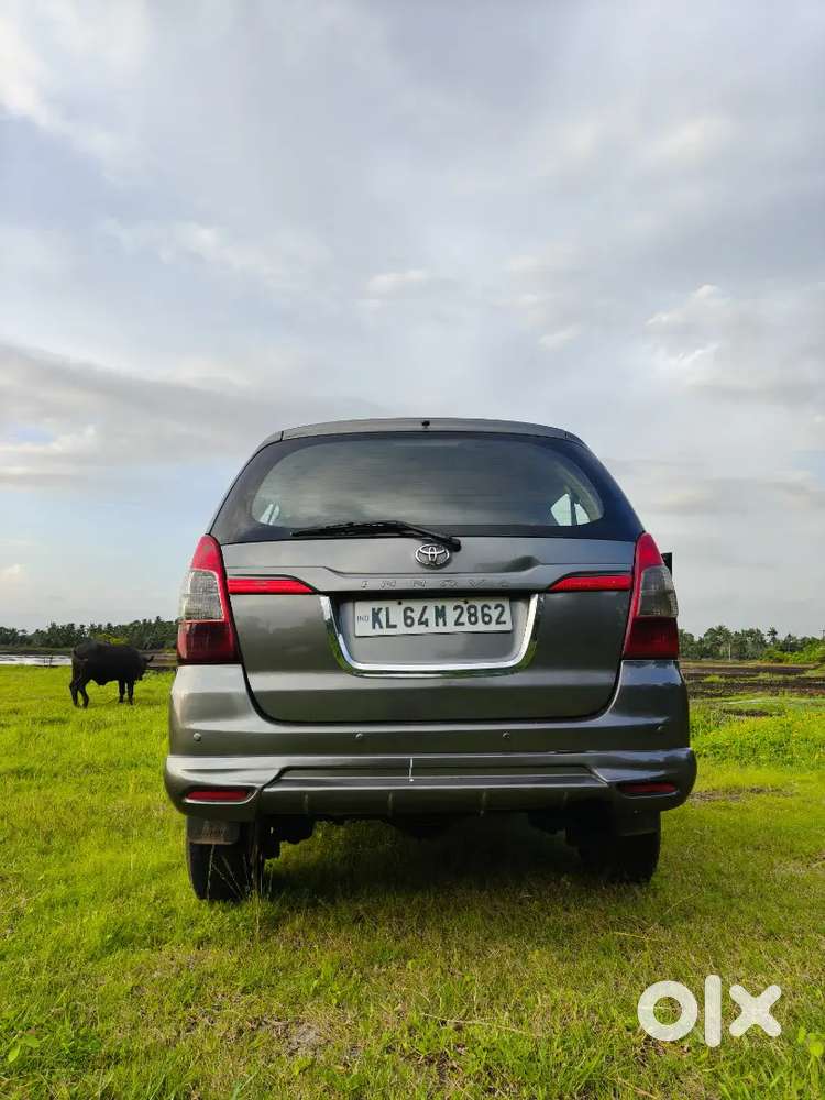 Toyota Innova 2011 Diesel 225000 Km Driven Good Condition