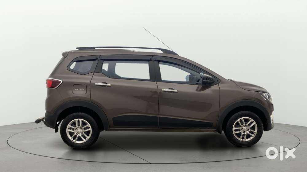 Renault Triber Rxt, 2024, Petrol