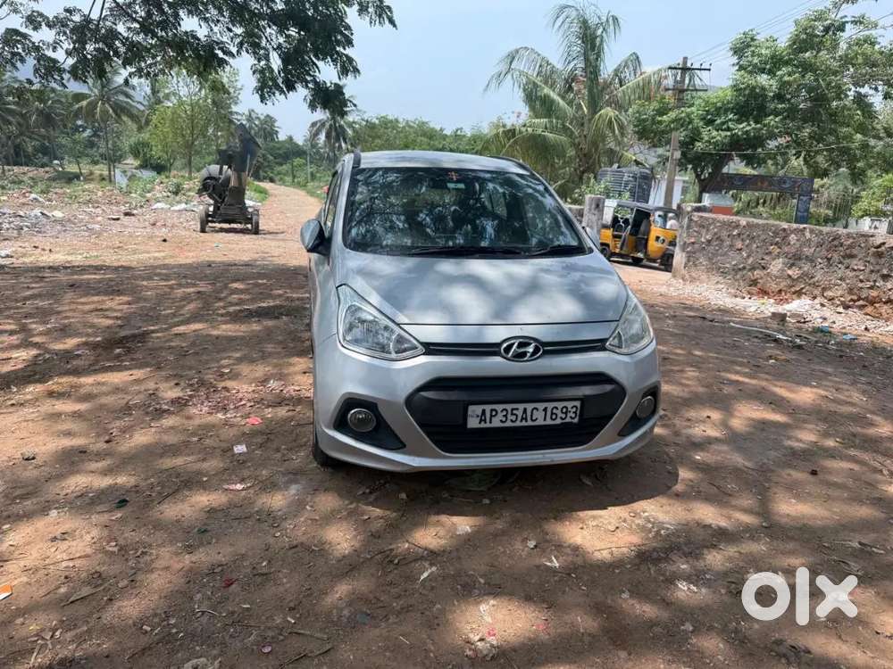 Hyundai Grand I10 2015 Diesel Well Maintained