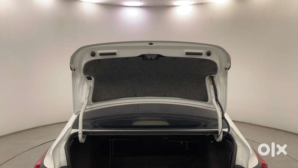 Honda City Vx Petrol Mt, 2022, Petrol