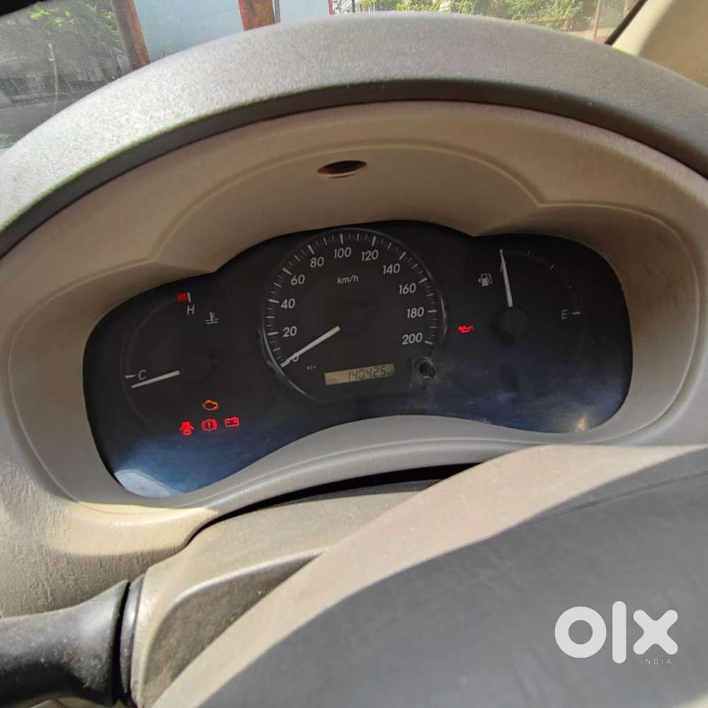 Toyota Innova 2014 Diesel Well Maintained