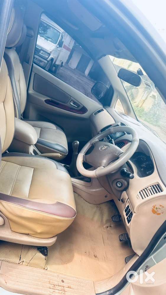 Toyota Innova 2005 Diesel Well Maintained