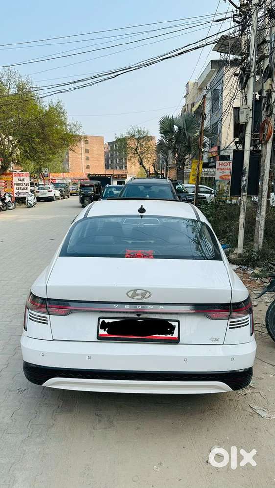 Hyundai Verna Petrol 2023