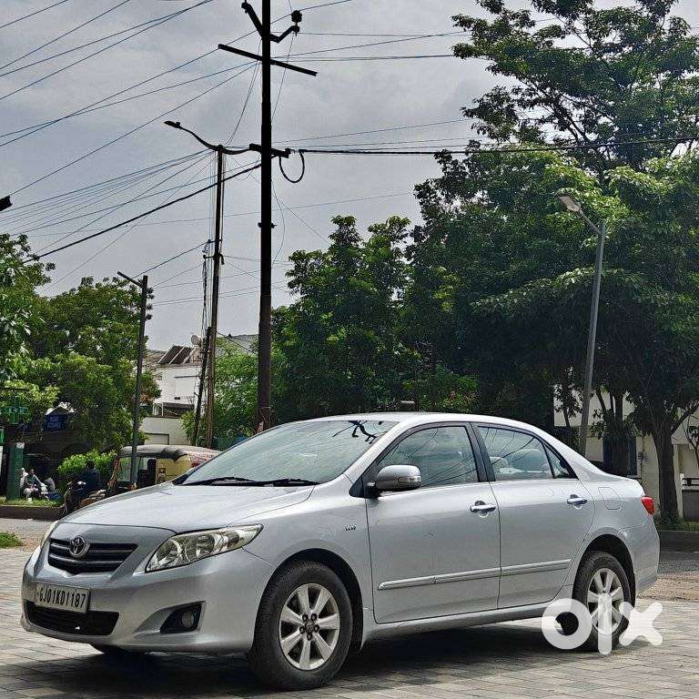 Toyota Corolla Altis Gl, 2010, Petrol