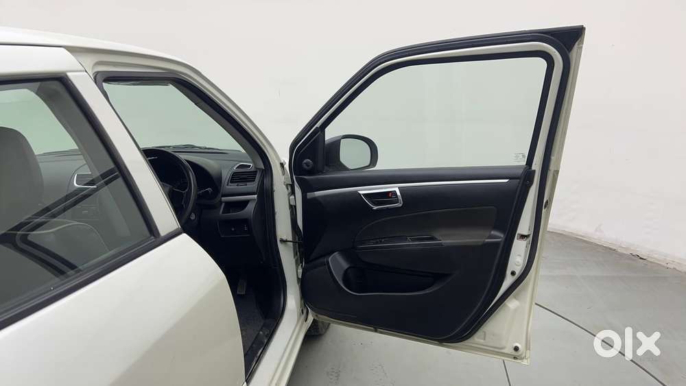Maruti Suzuki Swift 1.2 Lxi (o), 2015, Petrol