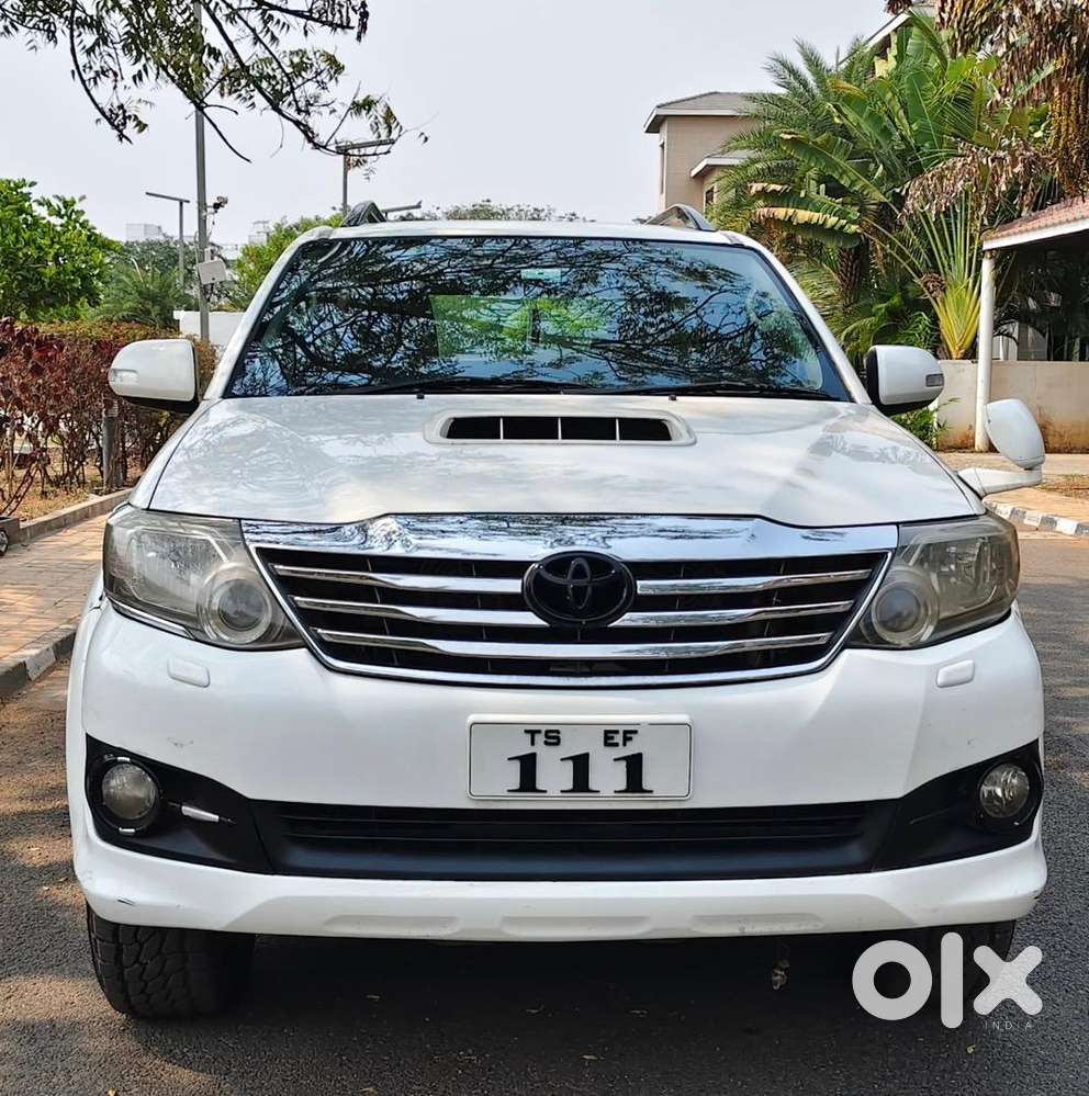 Toyota Fortuner 4*4 Automatic 2015 Full Black Interior