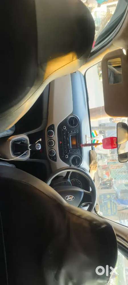 Hyundai Grand I10 Sportz 2015