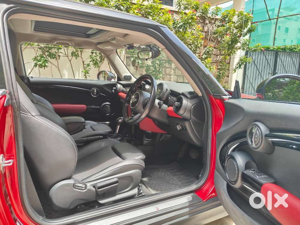 Mini Cooper 3 Door John Works, 2017, Petrol