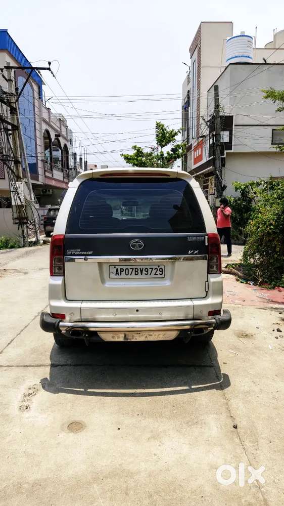 Tata Safari Storme 2013 Diesel 120000 Km Driven